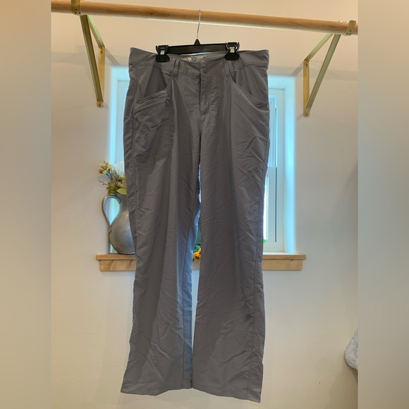 Mountain Hardwear Pants - Mountain Hardwear Women's Gray Cargo Pants